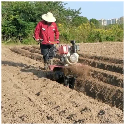 조정 가능한 너비 45-85cm 4KM/H 작업 속도 농사용 토목 재배기